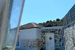IMG-38f00c7afe9daf73189f8d3623bc0c12-V